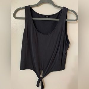 Cute sleeveless tie up Guess tank top.